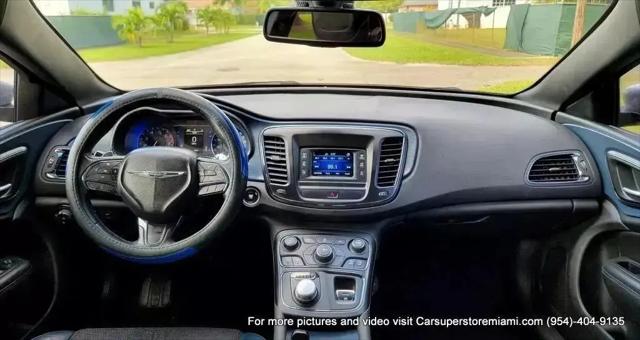 2015 Chrysler 200 S
