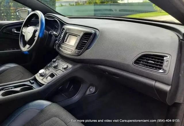 2015 Chrysler 200 S