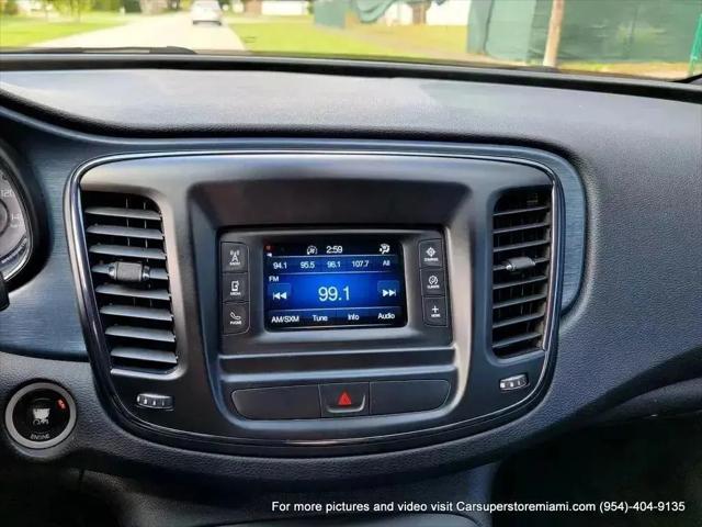 2015 Chrysler 200 S
