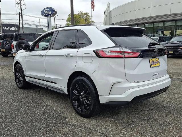 2022 Ford Edge SE
