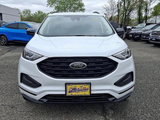 2022 Ford Edge SE