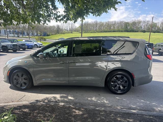 2020 Chrysler Pacifica Hybrid Limited