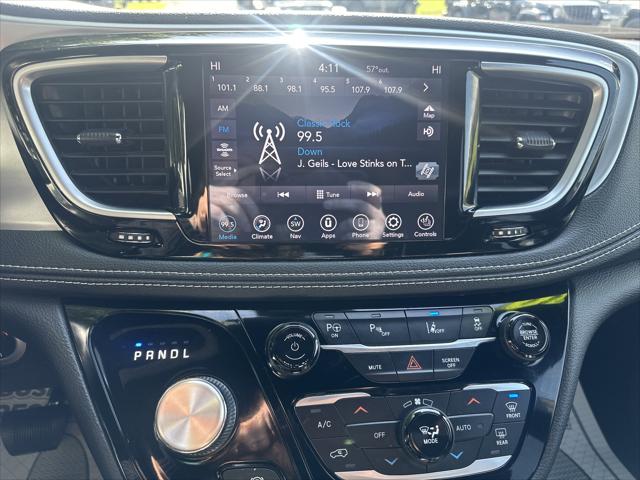 2020 Chrysler Pacifica Hybrid Limited