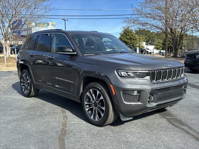 2022 Jeep Grand Cherokee Overland 4x2