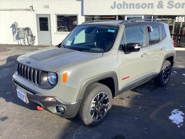 2023 Jeep Renegade RENEGADE TRAILHAWK 4X4