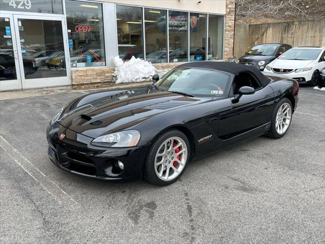 2004 Dodge Viper SRT10