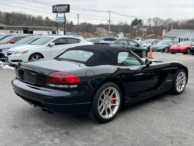 2004 Dodge Viper SRT10