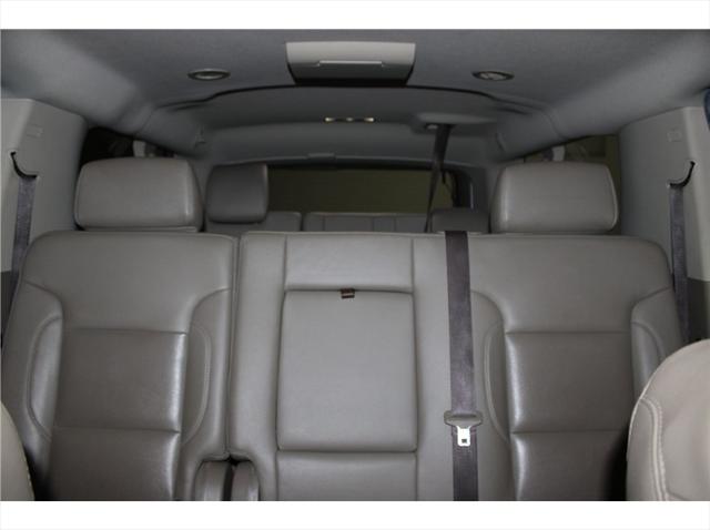 2020 Chevrolet Suburban 4WD LT