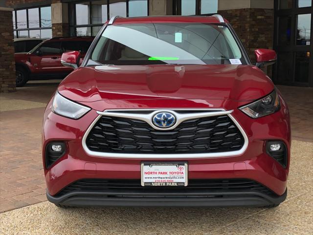 2023 Toyota Highlander Hybrid XLE