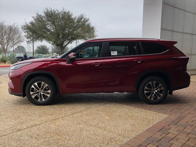 2023 Toyota Highlander Hybrid XLE