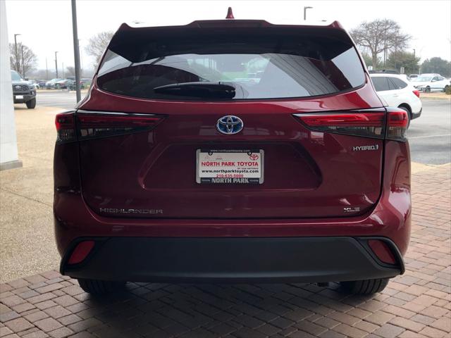 2023 Toyota Highlander Hybrid XLE