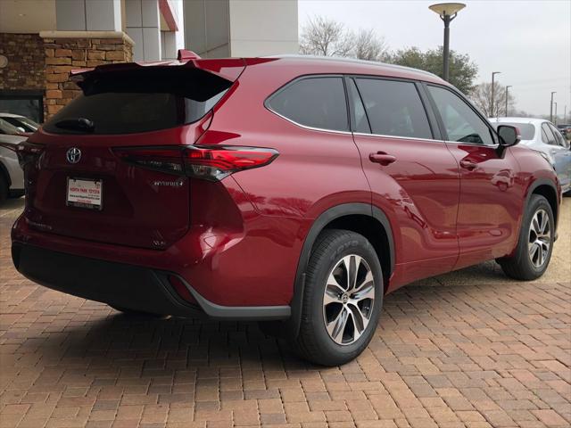 2023 Toyota Highlander Hybrid XLE