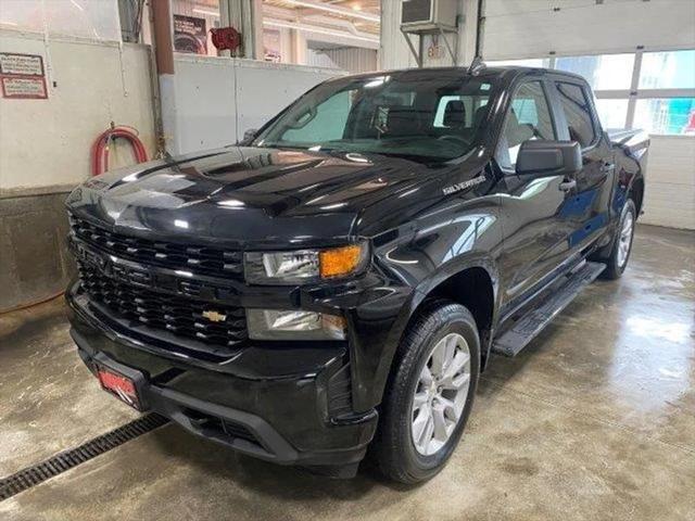 2021 Chevrolet Silverado 1500 4WD Crew Cab Short Bed Custom