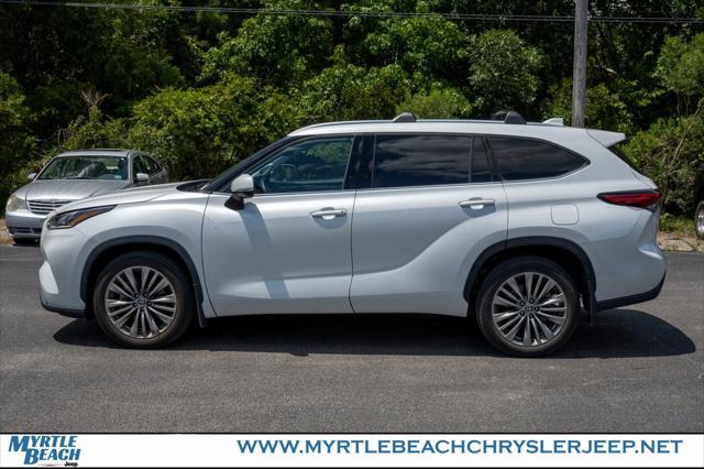 2022 Toyota Highlander Platinum