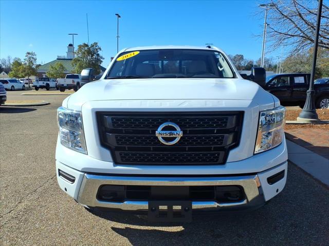 2021 Nissan TITAN Crew Cab SV 4x4