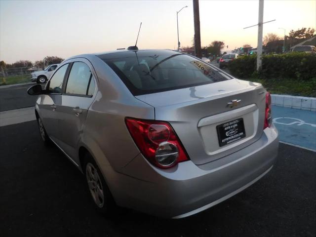 2016 Chevrolet Sonic LS Auto