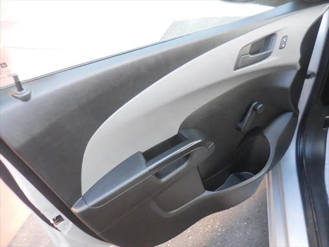 2016 Chevrolet Sonic LS Auto