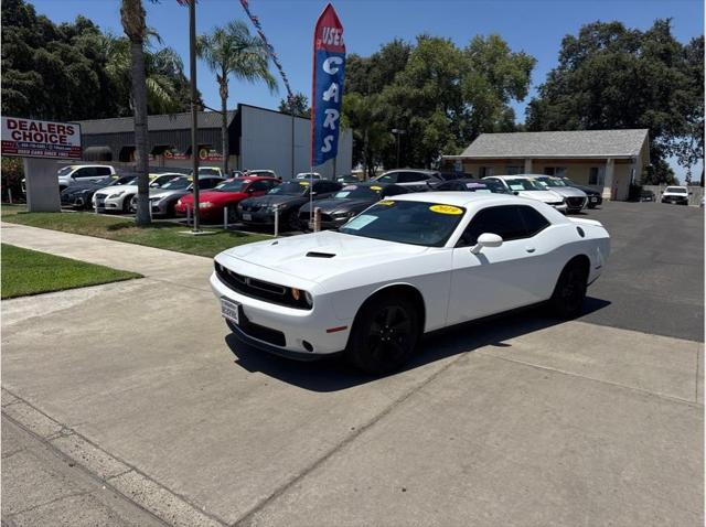 2019 Dodge Challenger SXT for sale in Farmersville, CA
