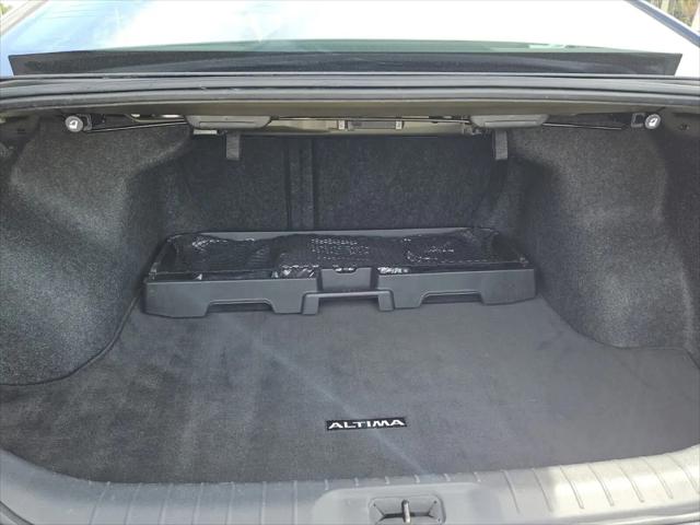 2021 Nissan Altima SR FWD