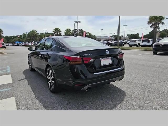 2021 Nissan Altima SR FWD