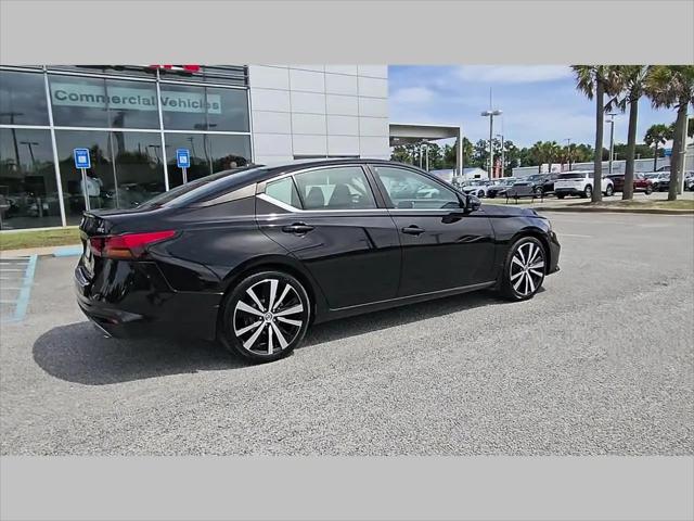 2021 Nissan Altima SR FWD