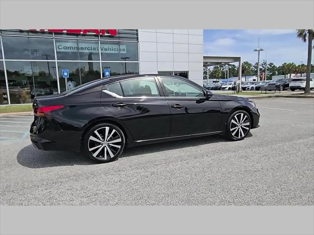 2021 Nissan Altima SR FWD