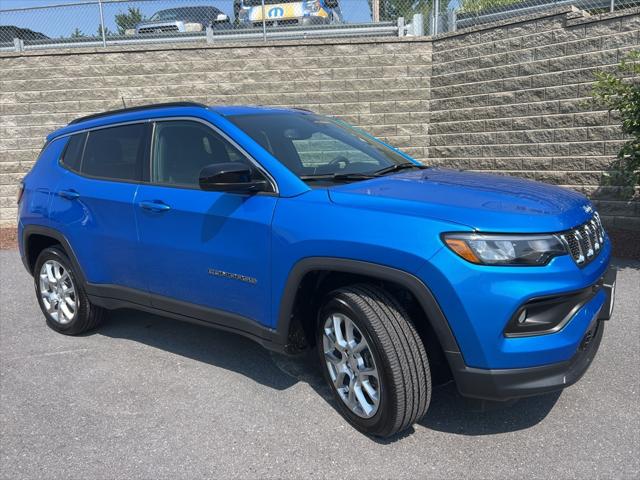 2023 Jeep Compass COMPASS LATITUDE LUX 4X4