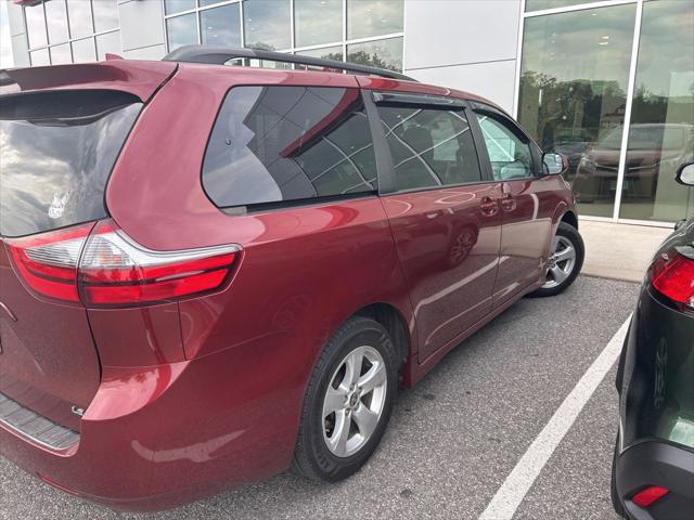2020 Toyota Sienna LE