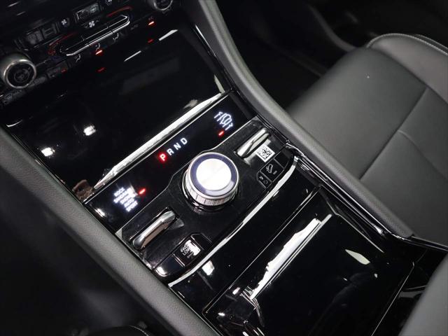 2023 Jeep Grand Cherokee Overland 4x2