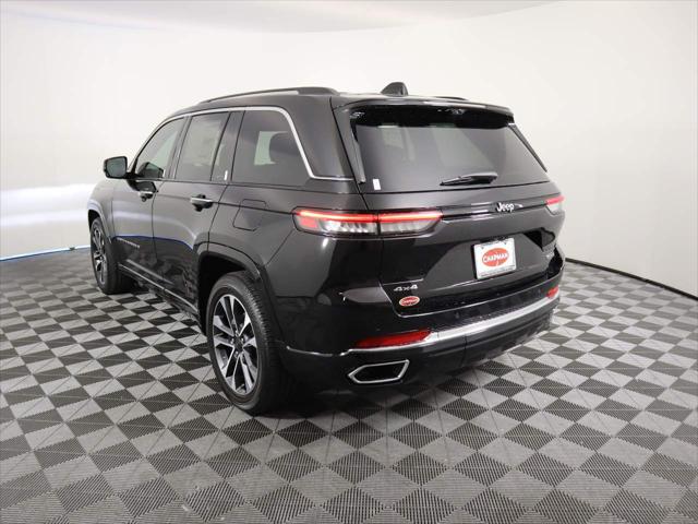 2023 Jeep Grand Cherokee Overland 4x2