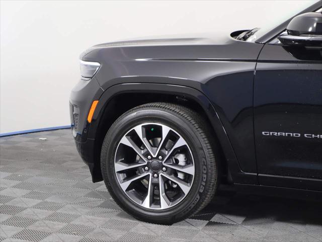 2023 Jeep Grand Cherokee Overland 4x2