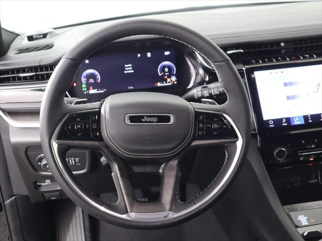 2023 Jeep Grand Cherokee Overland 4x2