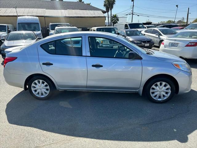 2014 Nissan Versa 1.6 S+