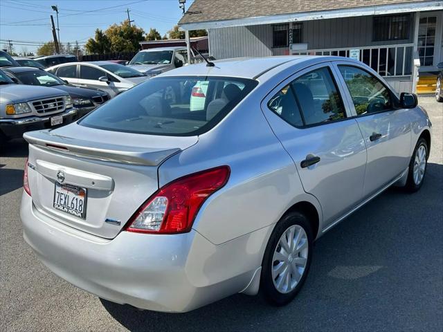 2014 Nissan Versa 1.6 S+