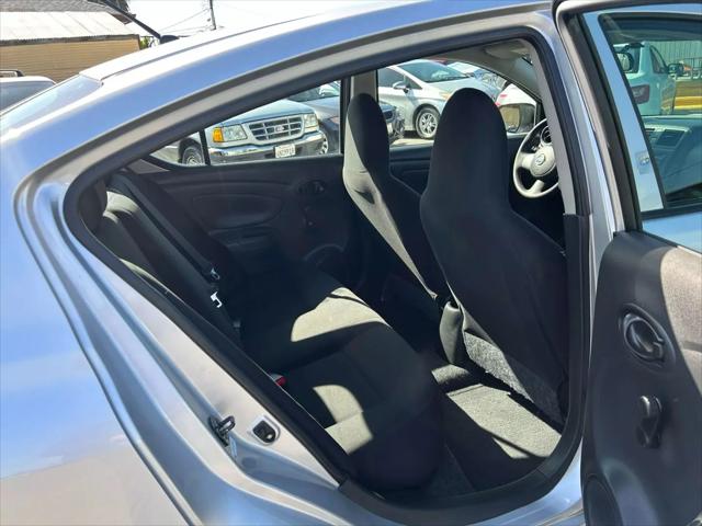2014 Nissan Versa 1.6 S+