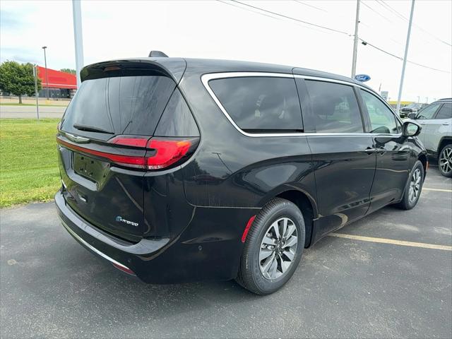 2023 Chrysler Pacifica Hybrid PACIFICA PLUG-IN HYBRID TOURING L 2023 Chrysler Pacifica Hybrid PACIFICA PLUG-IN HYBRID TOURING L