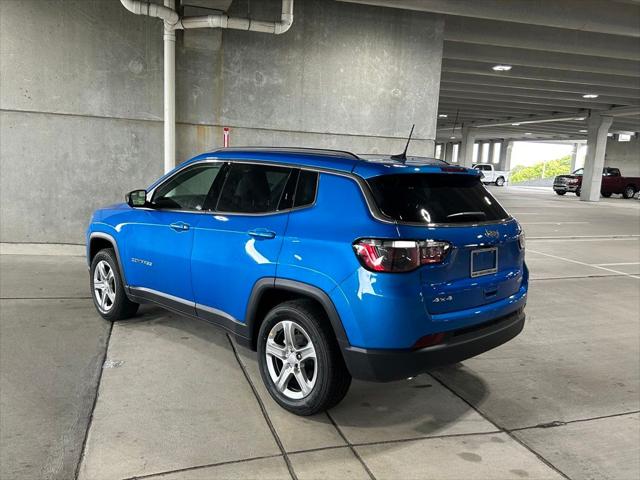 2023 Jeep Compass COMPASS LATITUDE 4X4