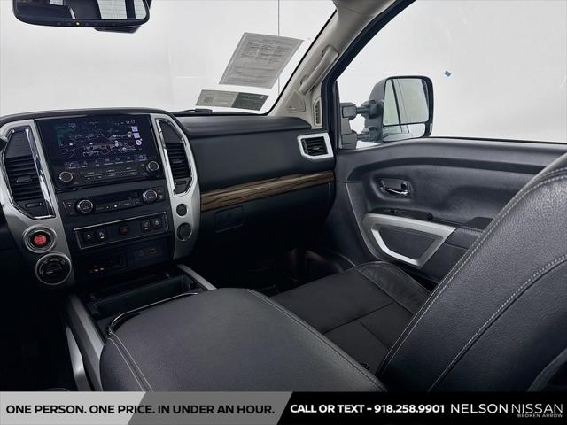 2020 Nissan Titan Crew Cab SL 4x4