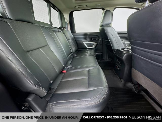 2020 Nissan Titan Crew Cab SL 4x4