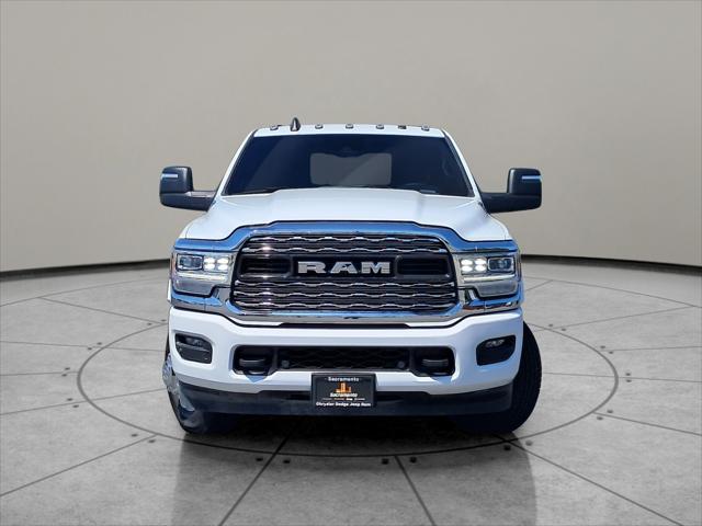 2023 RAM Ram 3500 Chassis Cab RAM 3500 LIMITED CREW CAB CHASSIS 4X4 60 CA