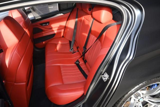 2013 BMW M5 Sedan 4D