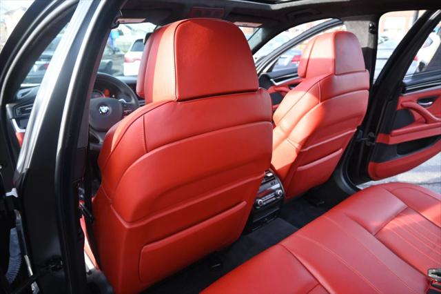2013 BMW M5 Sedan 4D