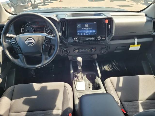 2023 Nissan Frontier Crew Cab SV 4x2