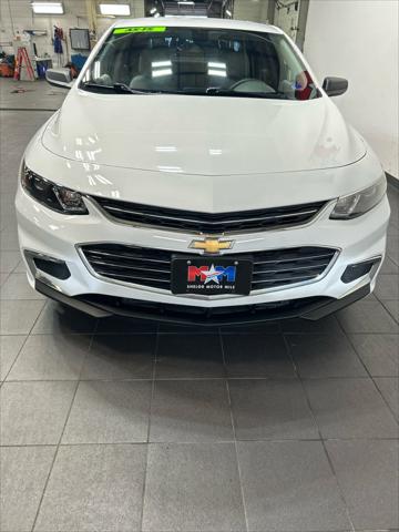 2017 Chevrolet Malibu 1FL 2017 Chevrolet Malibu 1FL