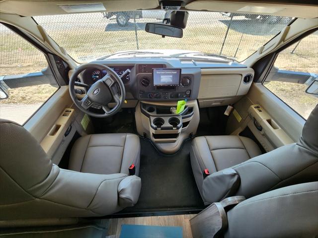 2024 Ford E-450 Cutaway Unknown