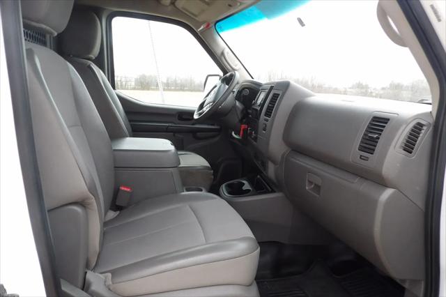 2017 Nissan 3500 SL V8