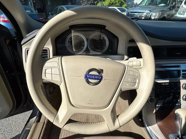 2011 Volvo XC70 3.2