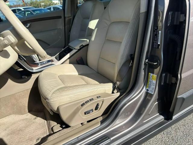 2011 Volvo XC70 3.2