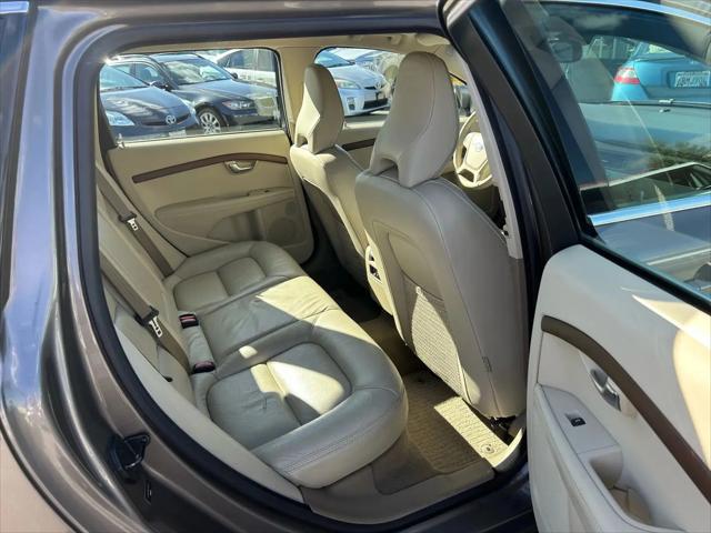 2011 Volvo XC70 3.2