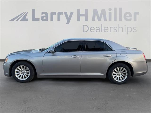 2014 Chrysler 300 LOW MILES! CRUISER!! 2014 Chrysler 300 LOW MILES! CRUISER!!